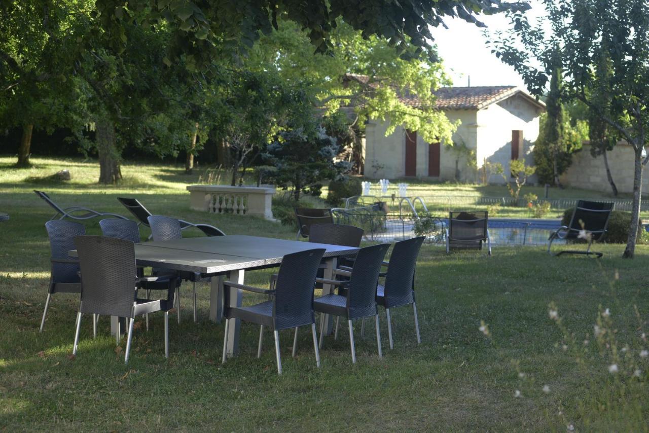Chateau Rosemont - Grande Maison Familiale Campagne Dans Le Medoc Avec Piscine Et Tennis A 15 Mn Bordeaux Labarde Kültér fotó
