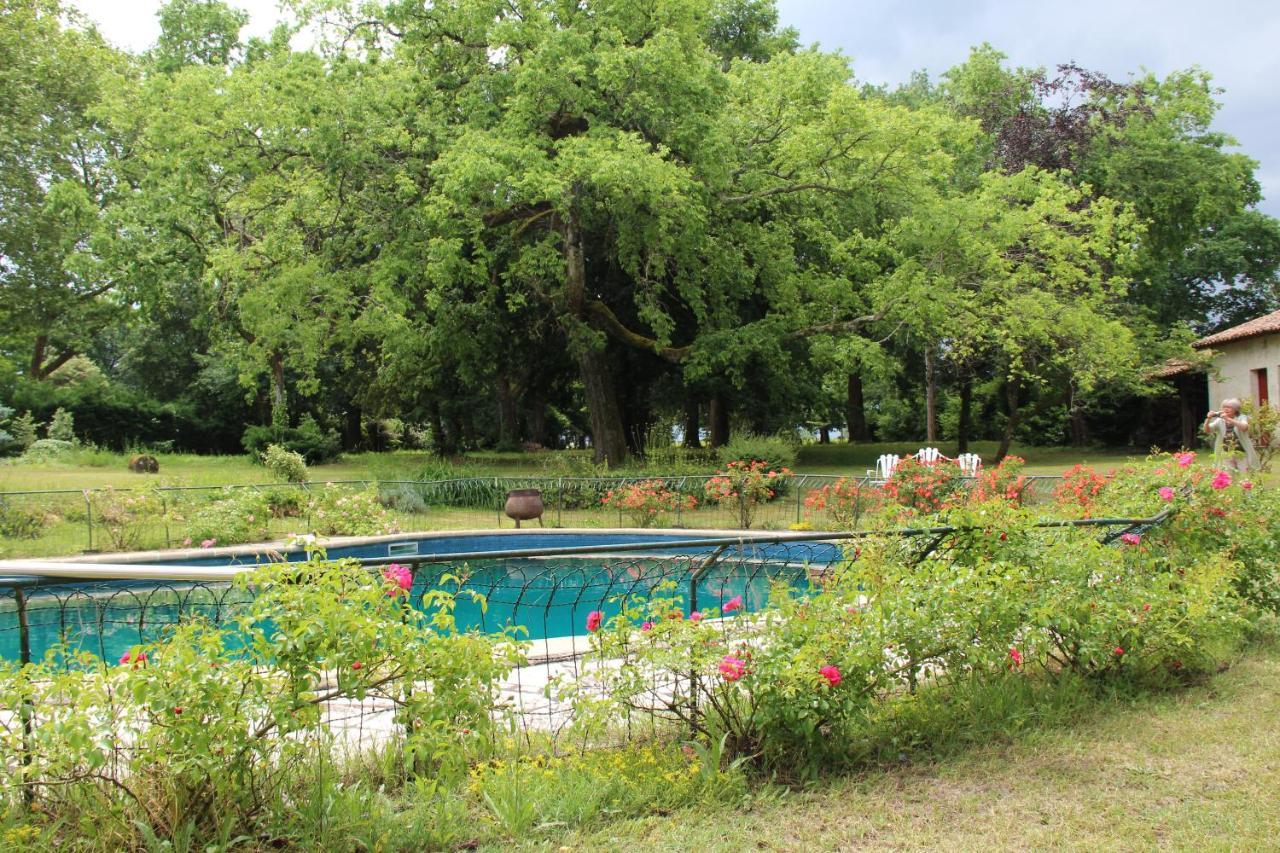 Chateau Rosemont - Grande Maison Familiale Campagne Dans Le Medoc Avec Piscine Et Tennis A 15 Mn Bordeaux Labarde Kültér fotó