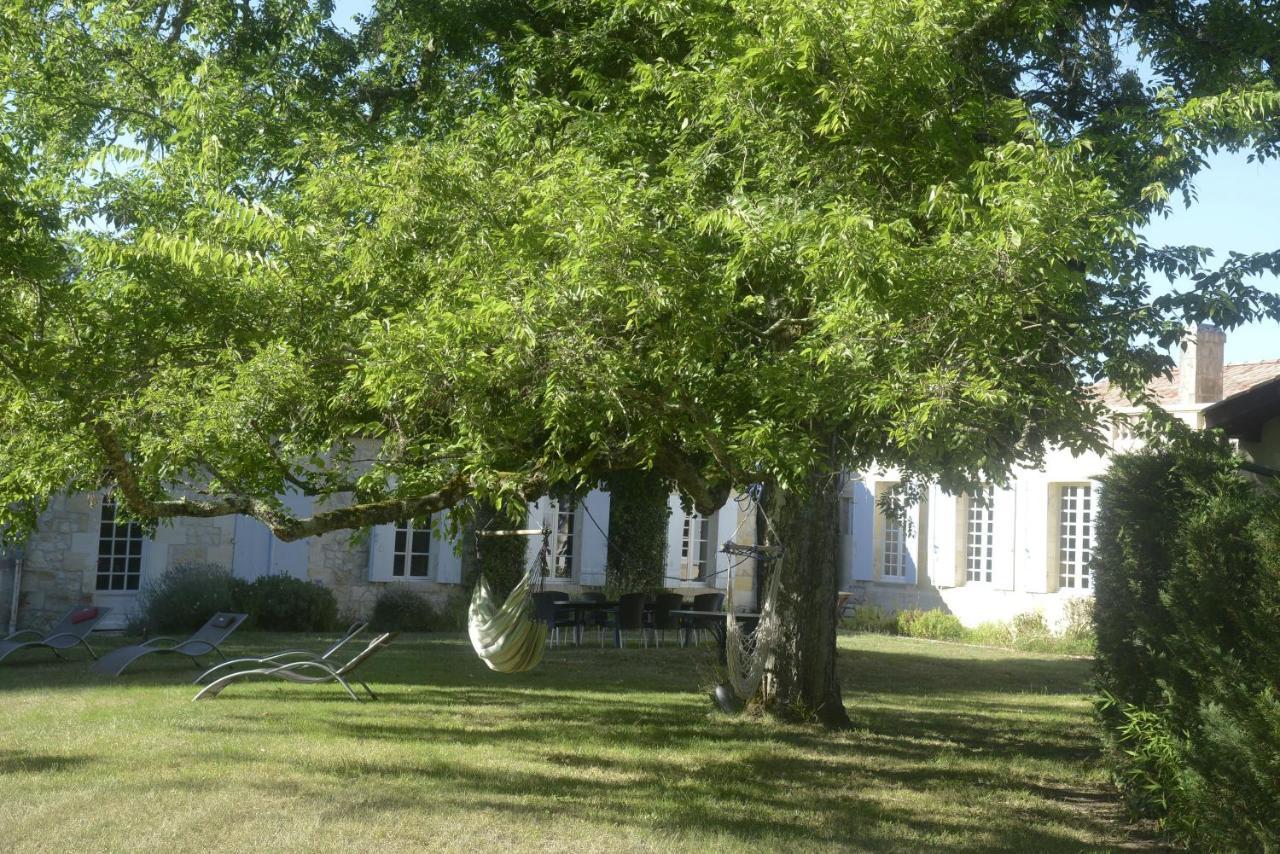 Chateau Rosemont - Grande Maison Familiale Campagne Dans Le Medoc Avec Piscine Et Tennis A 15 Mn Bordeaux Labarde Kültér fotó