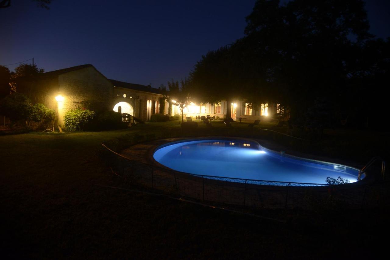 Chateau Rosemont - Grande Maison Familiale Campagne Dans Le Medoc Avec Piscine Et Tennis A 15 Mn Bordeaux Labarde Kültér fotó
