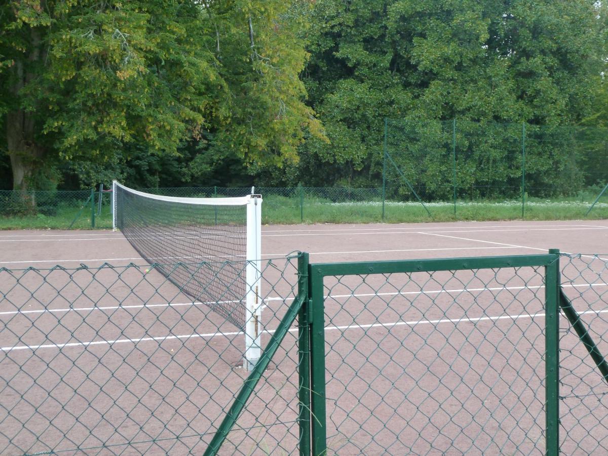 Chateau Rosemont - Grande Maison Familiale Campagne Dans Le Medoc Avec Piscine Et Tennis A 15 Mn Bordeaux Labarde Kültér fotó